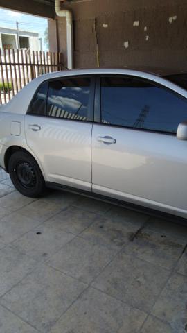 Troco por menor valor Nissan Tiida - Foto 6