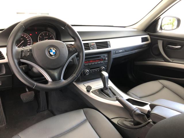BMW 320i 2011 Top + All black , sem detalhes - Foto 9