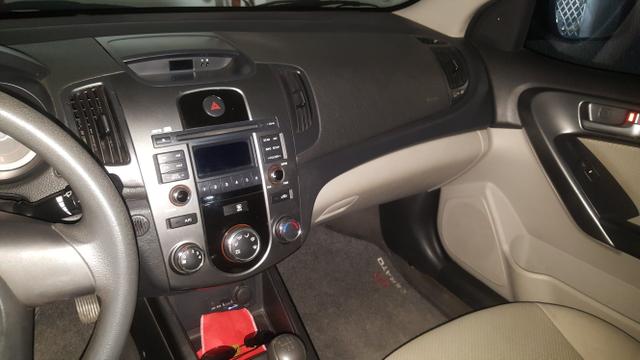 KIA Cerato 1.6 Manual EX2 2010 Particular - Foto 6