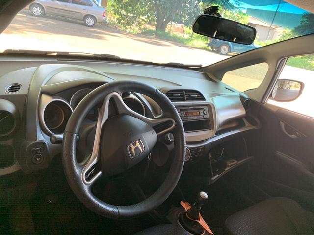 Honda Fit lx 1.4 flex manual ano 2010/2011 aceito troca por menor valor - Foto 14