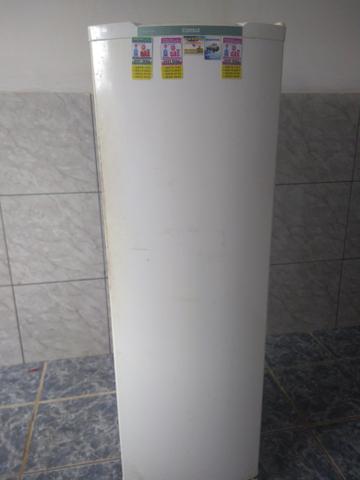 Geladeira boa , só não está gerando bem motor perfeito