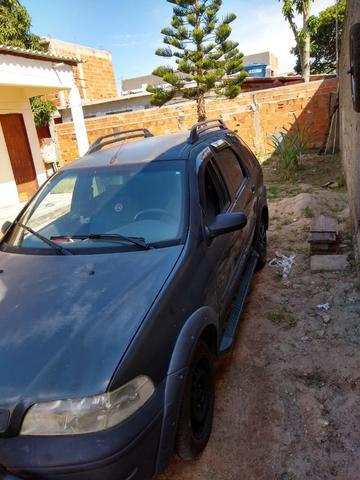 Palio Adventure weekend 2003 R$ 8.000 pra sair hj.divido nao cartão credito