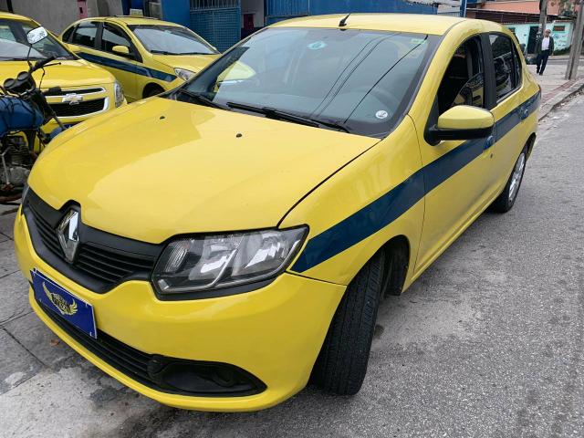 Ex taxi - Logan Expression 1.6 2015 financio com pequena entrada
