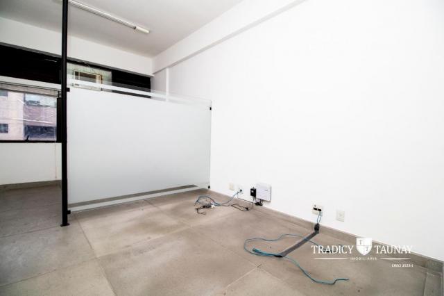 BARRA PLAZA - Barra da Tijuca, Av. Ayrton Senna, ótima sala de 31m² para locação no Barra