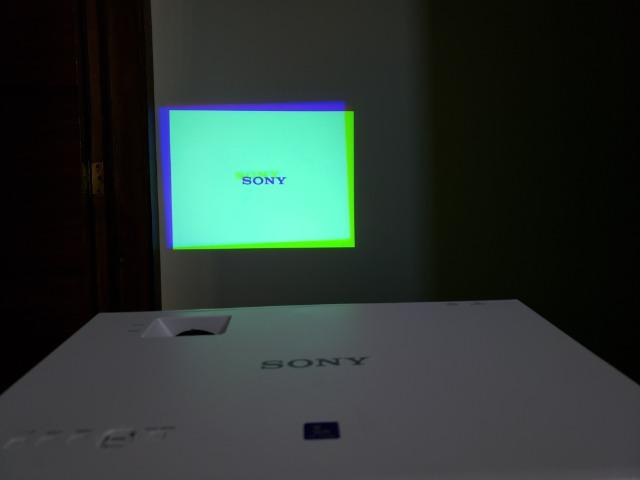 Projetor na Caixa Sony VPL-EX246 - 3LCD / 3200 Lumens / XGA (1024 x 768) - Foto 2