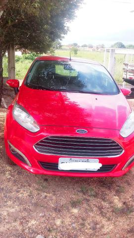 Vende - se Ford Fiesta Titaniun 1.6