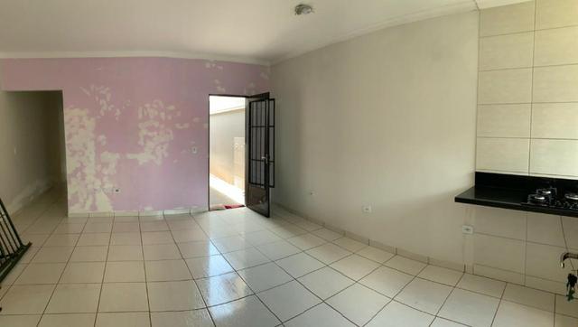 Casa com 2 Quartos - Terra Bonita Ibiporã-PR - Foto 4
