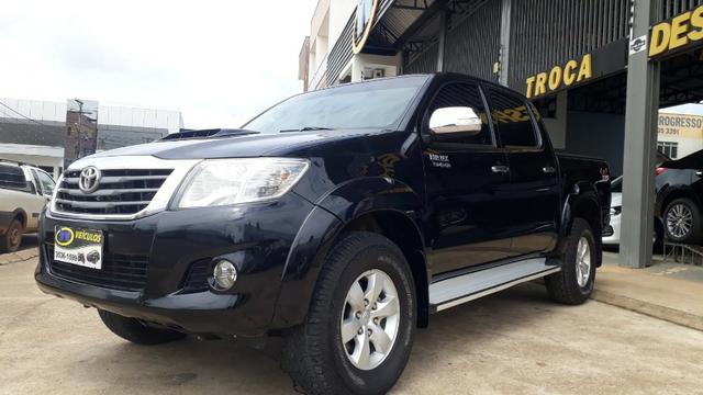 Toyota - Hilux SRV - 2012 - Foto 2