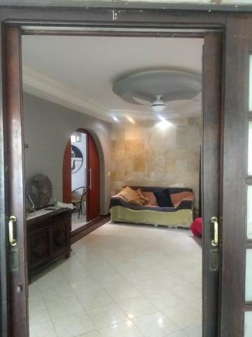 Casa com piscina em Camboinhas 4 Qtos estilo colonial - Foto 6