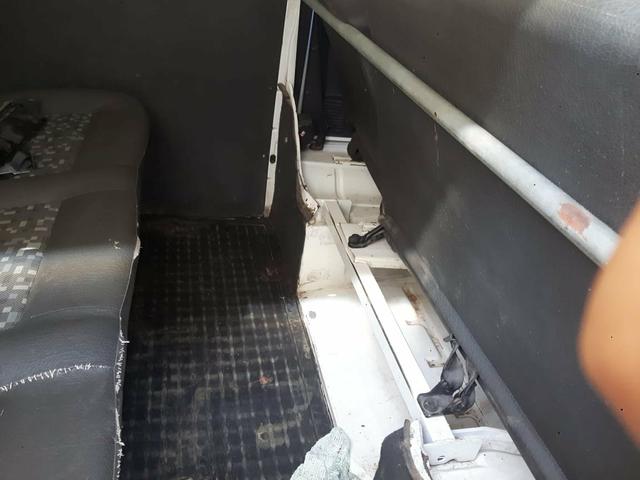 Kombi 2014 muito nova - Foto 11