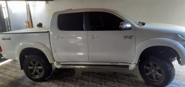 HILUX 2.7 4X4 FLEX AUTOMÁTICA