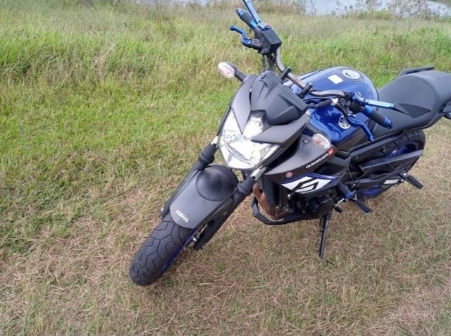 YAMAHA XJ6 2015