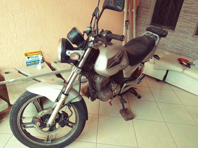 SUZUKI GSR 125