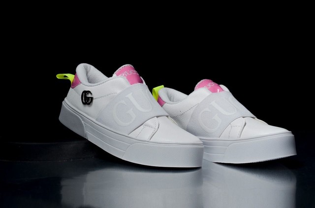 Tênis slip on Gucci - Roupas e calçados - Beija Flor, Nova Serrana  1014233674 | OLX