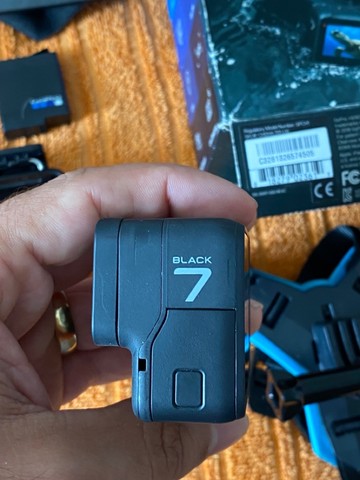 GoPro Hero 7 Black + Acessórios 