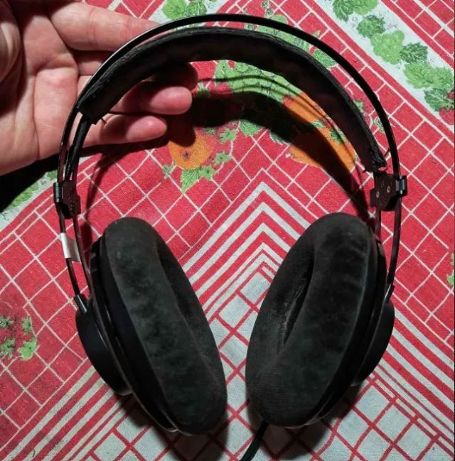 Fone de profissional AGK K72 - Foto 2