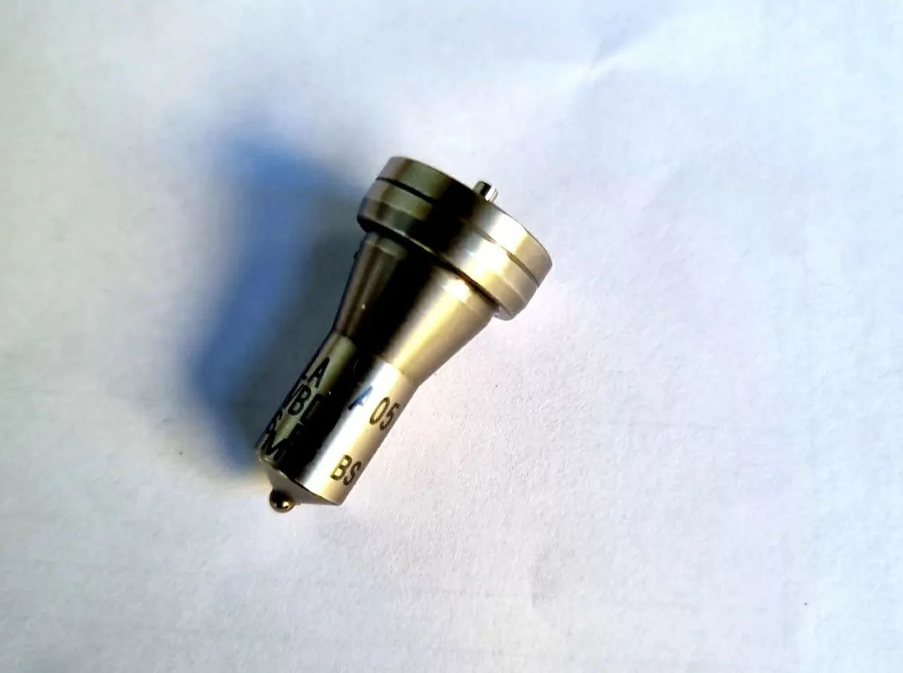 Bico injetor Yanmar 3tnv88 e 4tnv88 Dlla159p195 - Foto 2