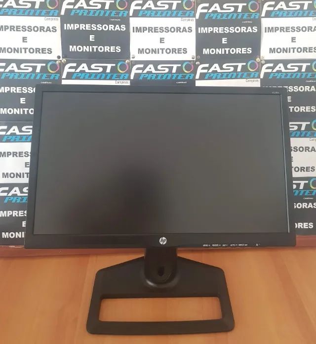 Monitor Full HD com ajuste de altura vira na vertical e horizontal