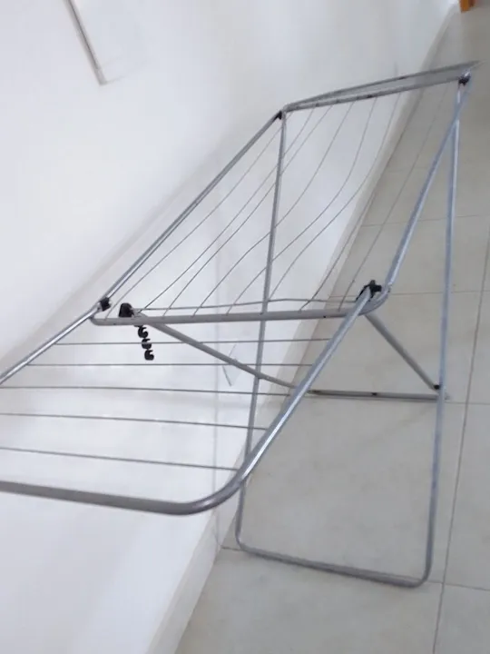 Varal de Roupa Dobrável, 1.84 x 0.55 M, cordas de metal