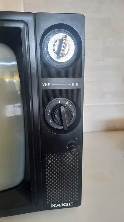 Tv Antiga 12 pol kaige ( item p/ colecionador) funcionando.  - Foto 3