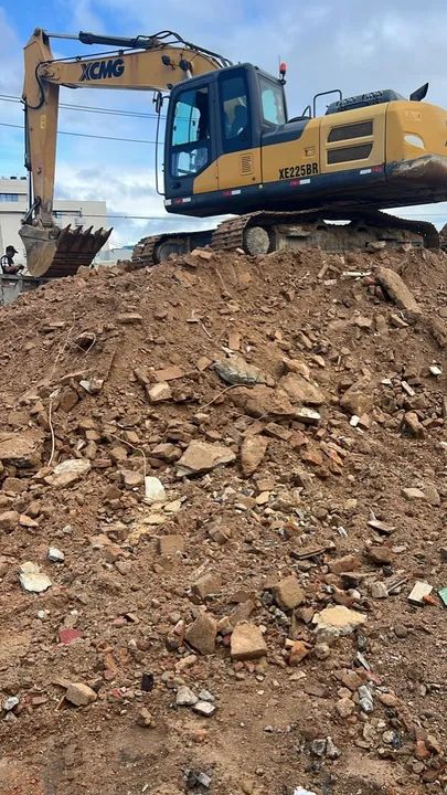 Aluguel de escavadeira diária e mensal  - Foto 3