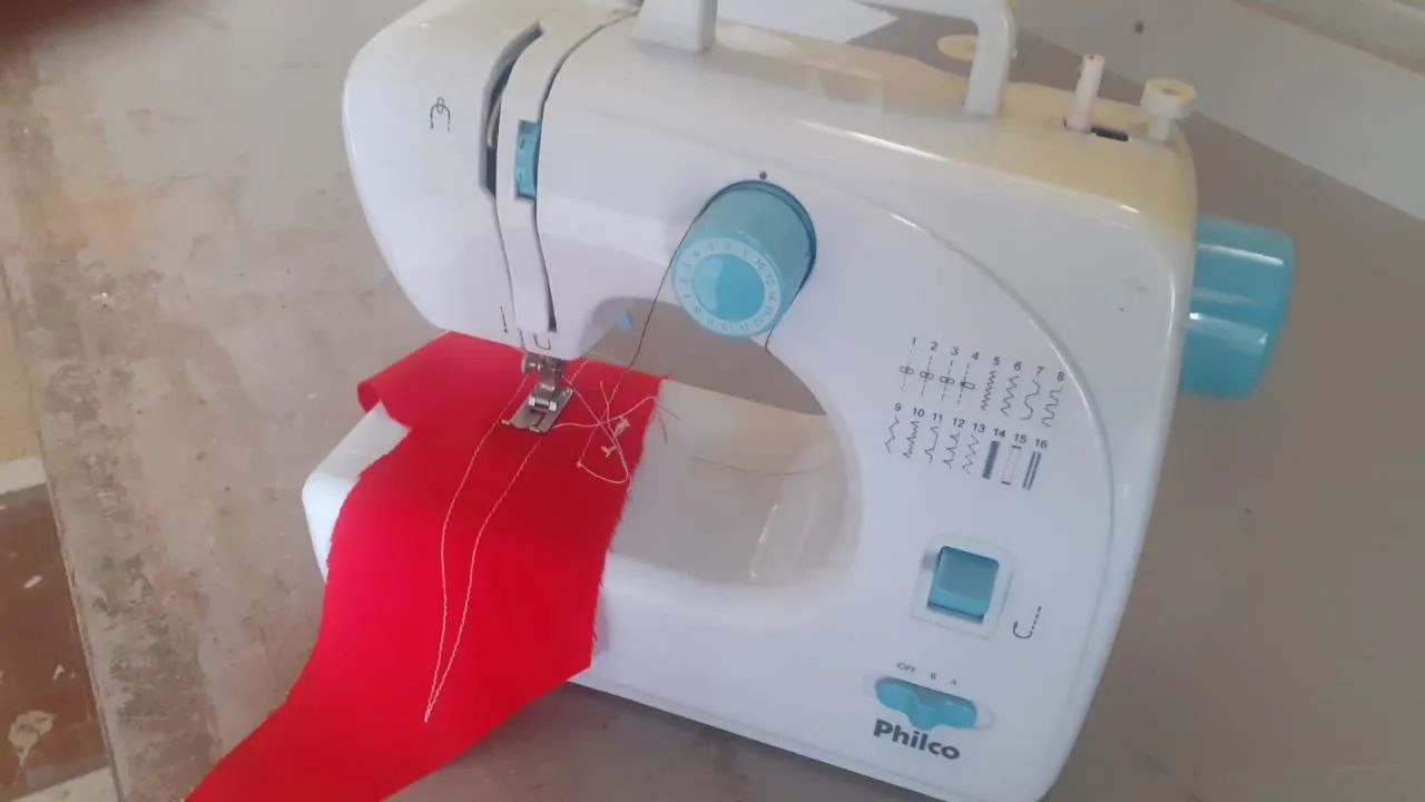 Máquina de Costura Philco PMC16BP - Foto 2