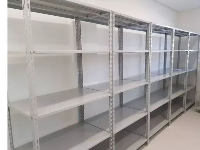 Estante de Aço