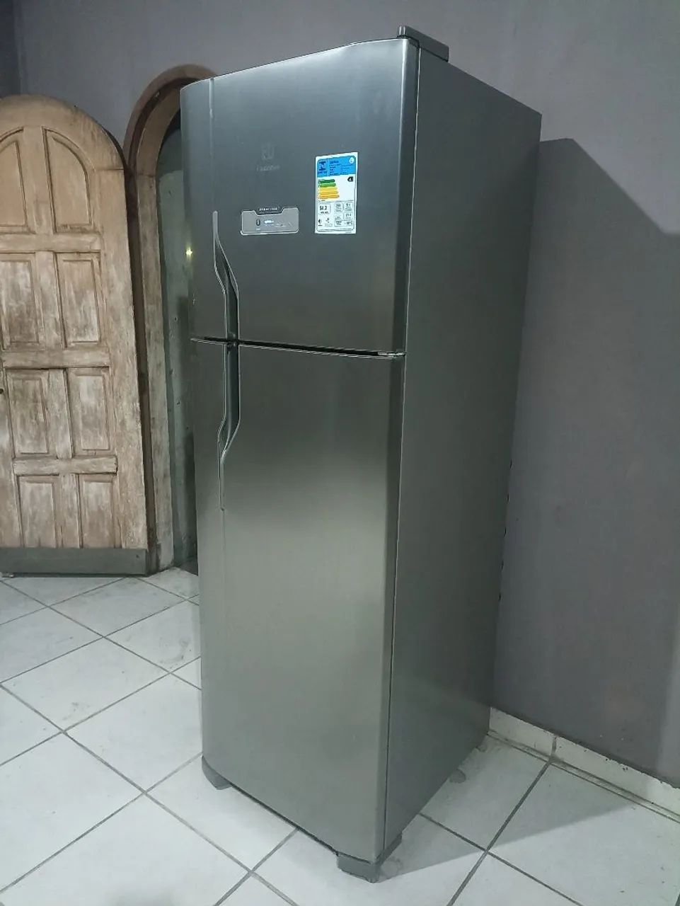 Geladeira Eletrolux - frost free, em aço inox - Foto 5
