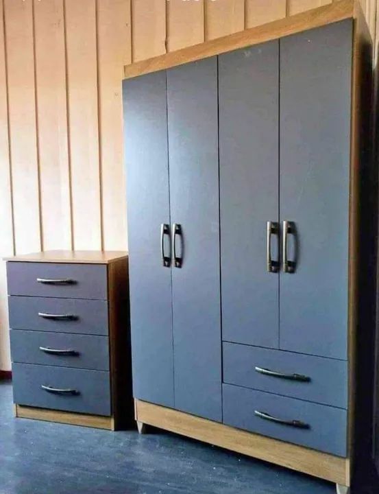 Guarda-Roupa 4 Portas com Cômoda - Azul