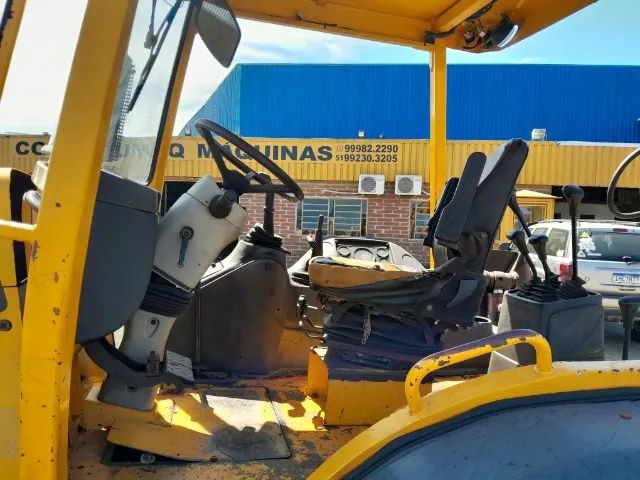 Retroescavadeira randon 406B 4x4 2010 - Foto 6