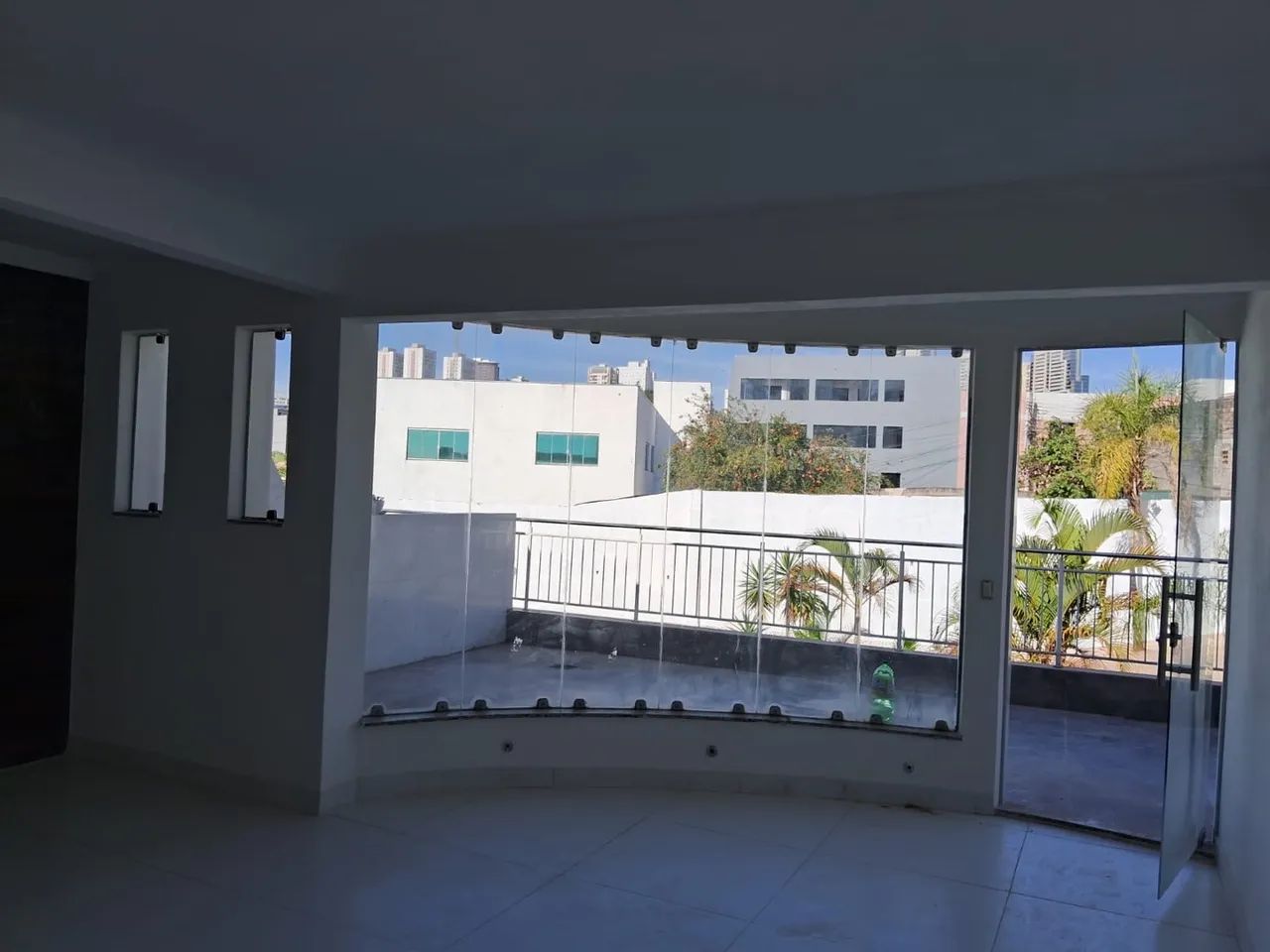 Alugo casa em Vicente Pires 3 quartos. 