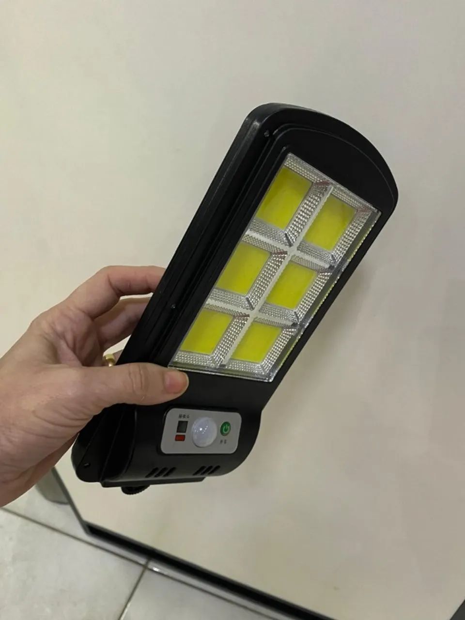 Luminaria Led Solar - Potente - Sensor de Presença Refletor Loja Coimbra Comptadores  - Foto 5