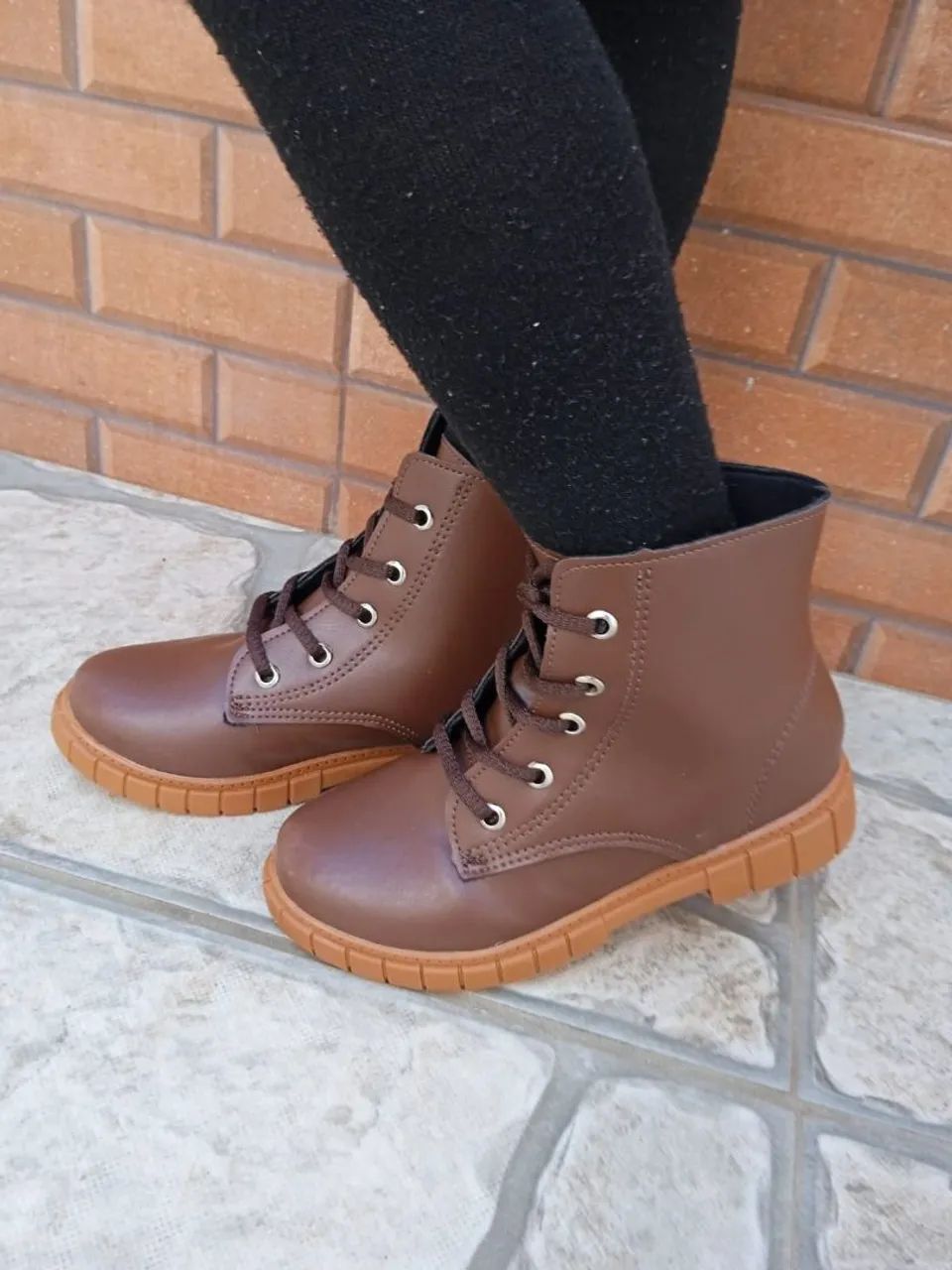 Botas infantis envernizadas pretas - Foto 2