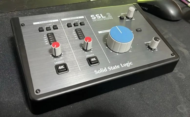 Interface de áudio Solid State Logic SSL 2