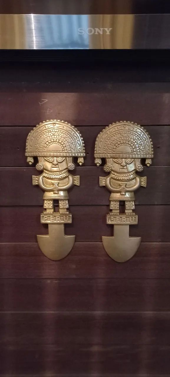 Par de Esculturas em bronze maciço  - Peru