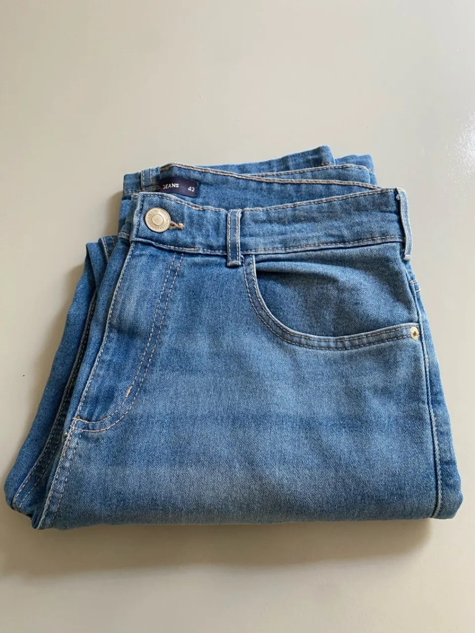 Calça Jeans Nova 60$