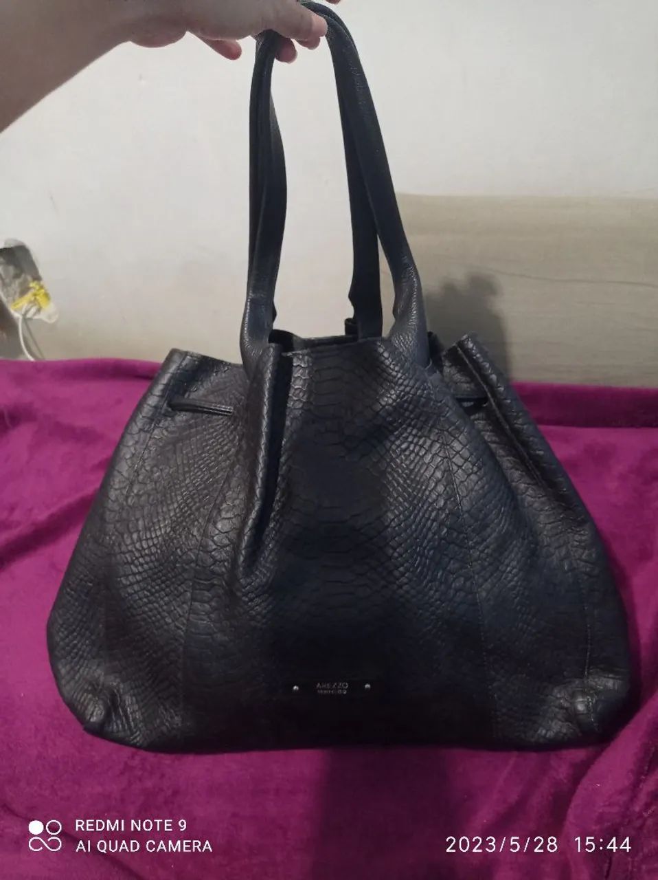 Bolsa Python Suzi grande Arezzo 