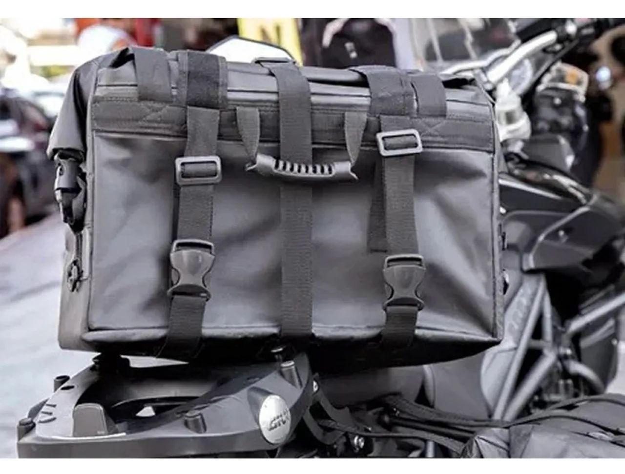 Alforge Ultra Resistente Lona Impermeavel 32 Litros - Foto 5
