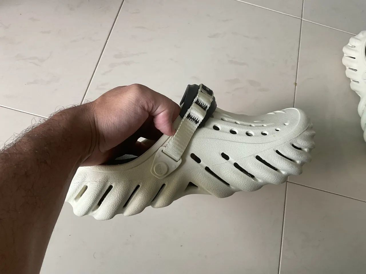 Crocs Elephant Echo Clog - Foto 2