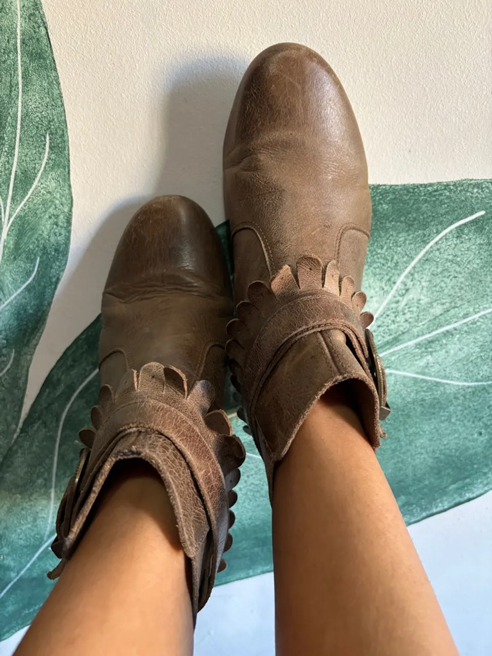 Botas Sonho dos Pés de couro com fivela