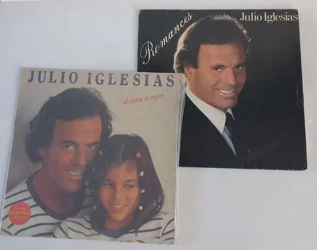 2 discos de vinil Julio Iglesias