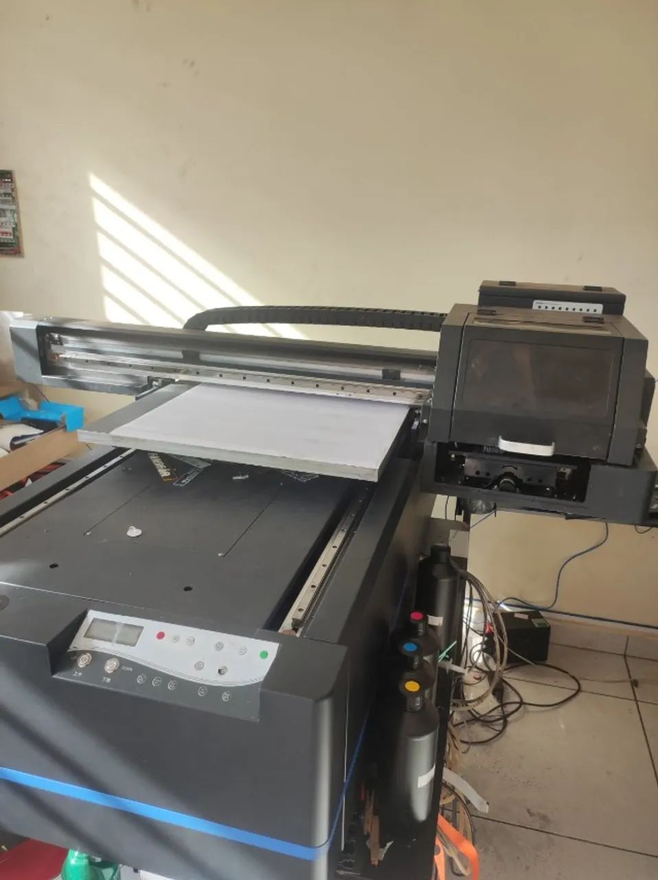 Impressora UV flatbed 60x90 CMYC +W +BR. - Foto 2