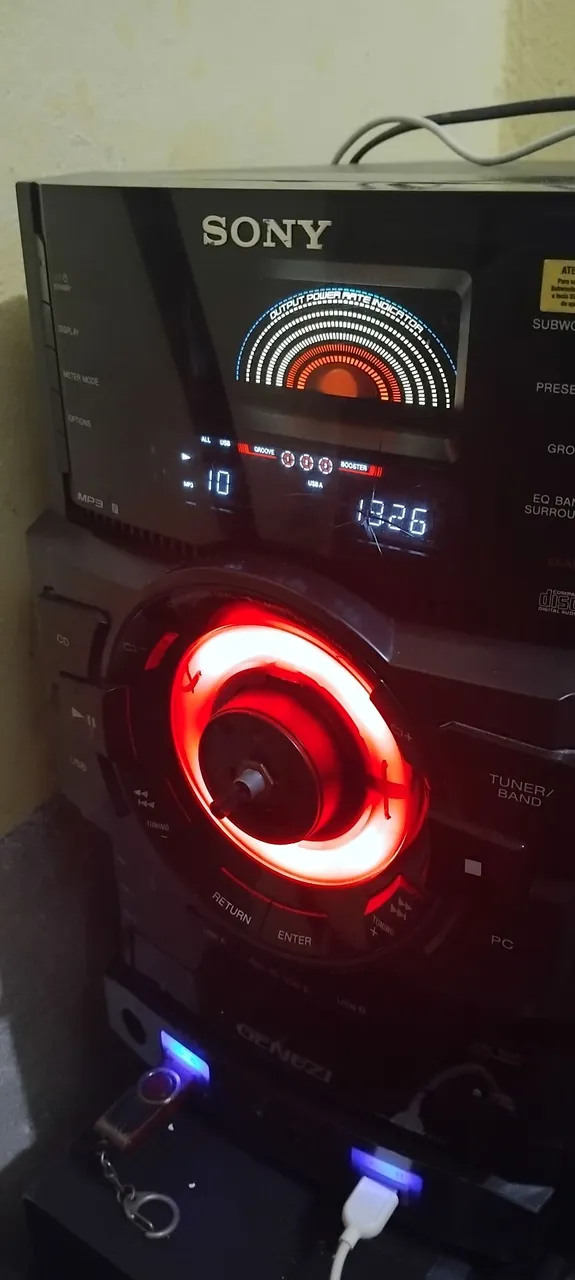 Mini System Sony com USB e LED