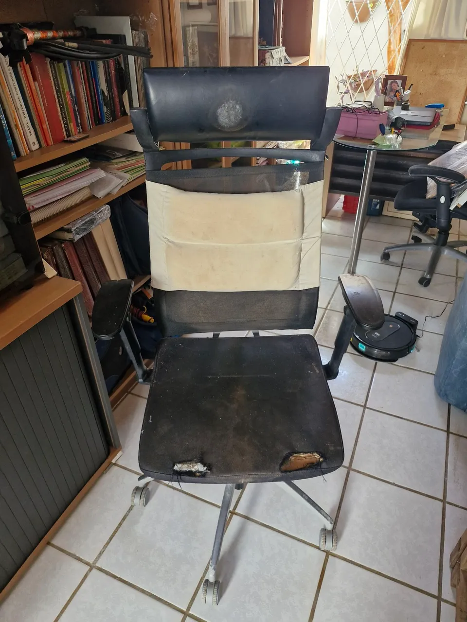 Cadeira de Escritório Giratória com Rodas