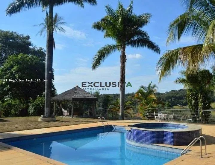 Sítio em Condominio Fechado