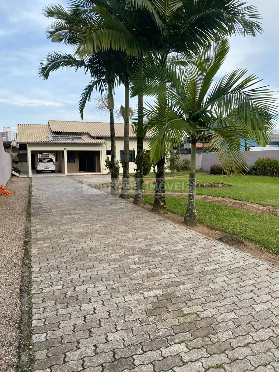 Casa Alvenaria no Terreno Grande Bairro S João