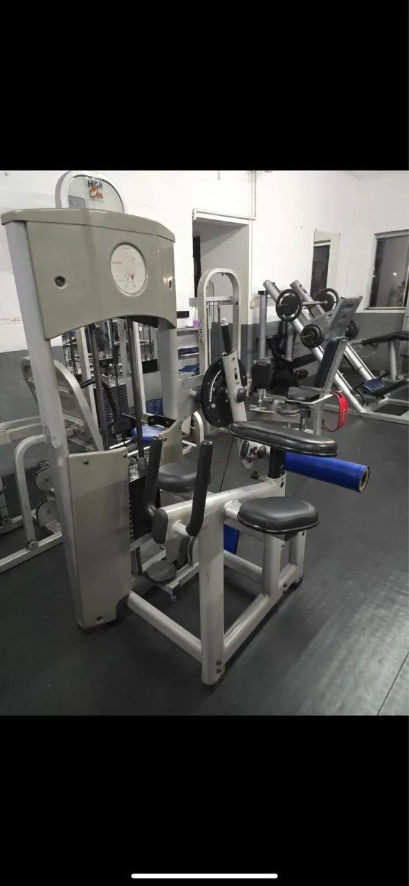 Máquina de glúteo 4 apoio 64305325382531120