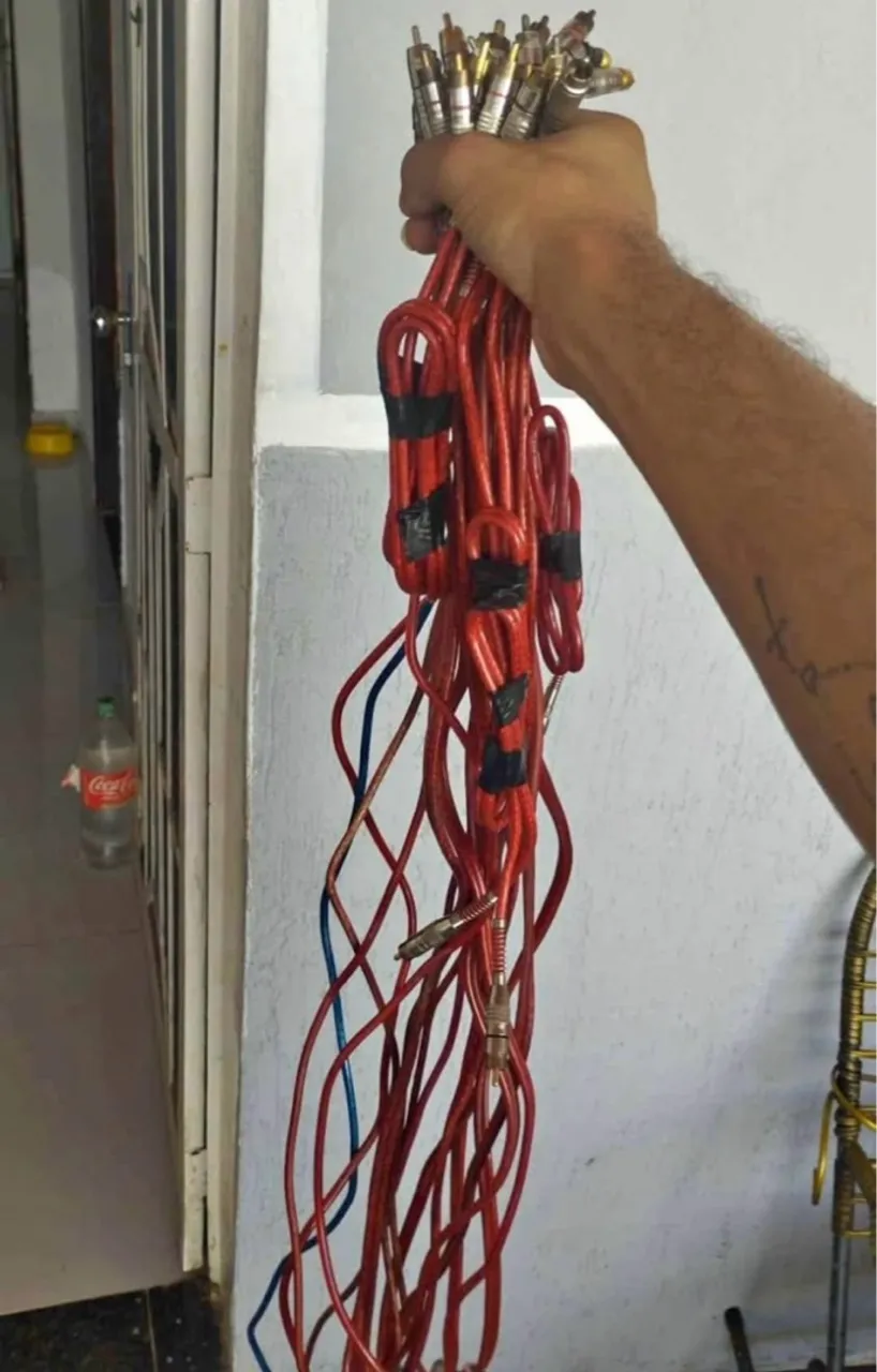 Cabos RCA para Som Automotivo