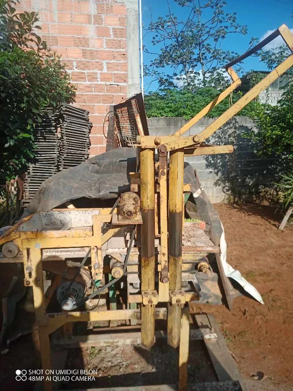 Máquina de fazer blocos de concreto - Foto 2