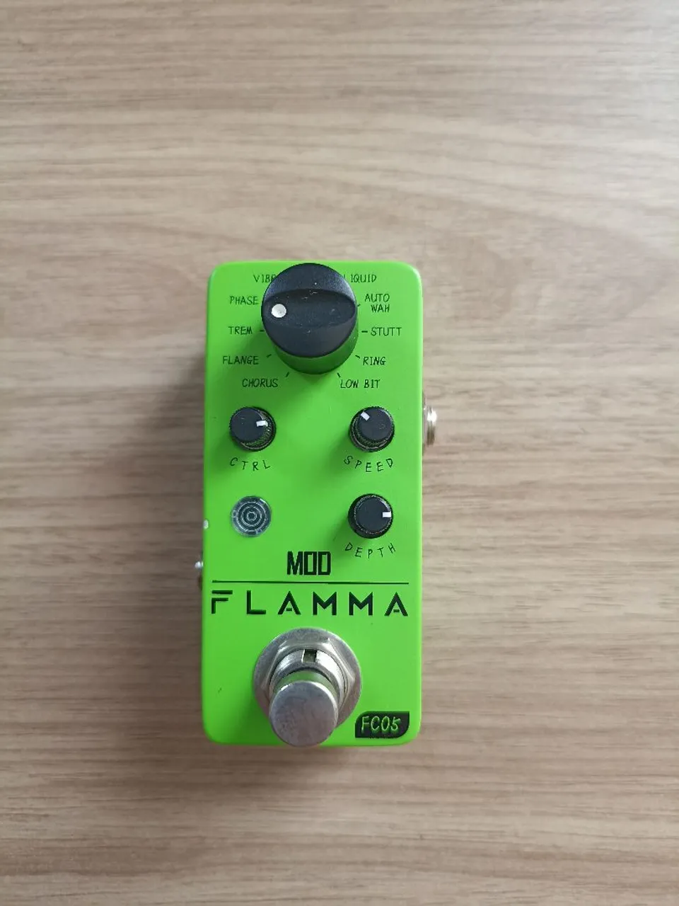 Pedal de Efeito Flamma FC05 Mod